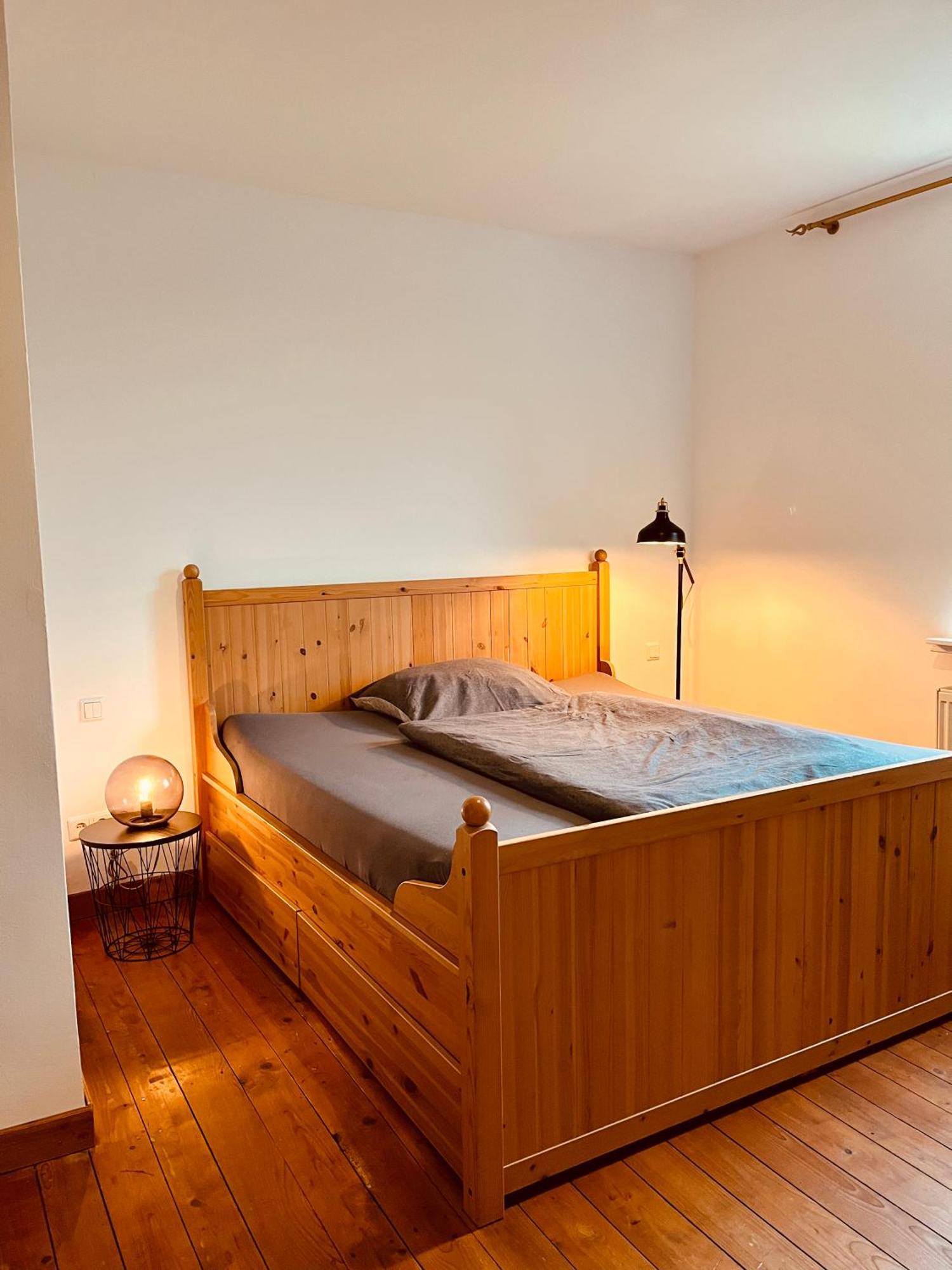 B E D & A G E D E S I G N -Extra Large- Wunderschoene Komplette Wohnung Mit Viel Platz & 4 Schlafzimmer B E D & A G E D E S I G N -Small- Wunderschoenes Zimmer Mit Bad Rechnungserstellung Fuer Geschaeftsreisende & Firmen Hünxe 외부 사진